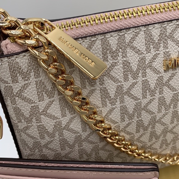 MICHAEL KORS GIFTABLE SHOULDER BAG & CARD HOLDER BOXED SET POWDER BLUSH GLITTER - Picture 13 of 15